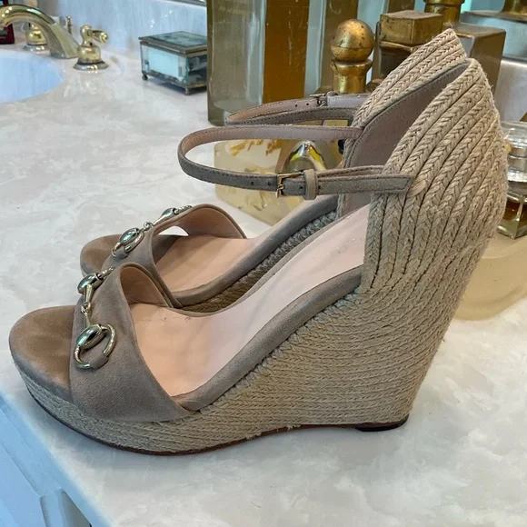 Gucci Open Toe Wedge Sandal, Beige Suede, 4.5 Inch Heel Height, Sz 38.5 / Sz 8.5 - Picture 4 of 12